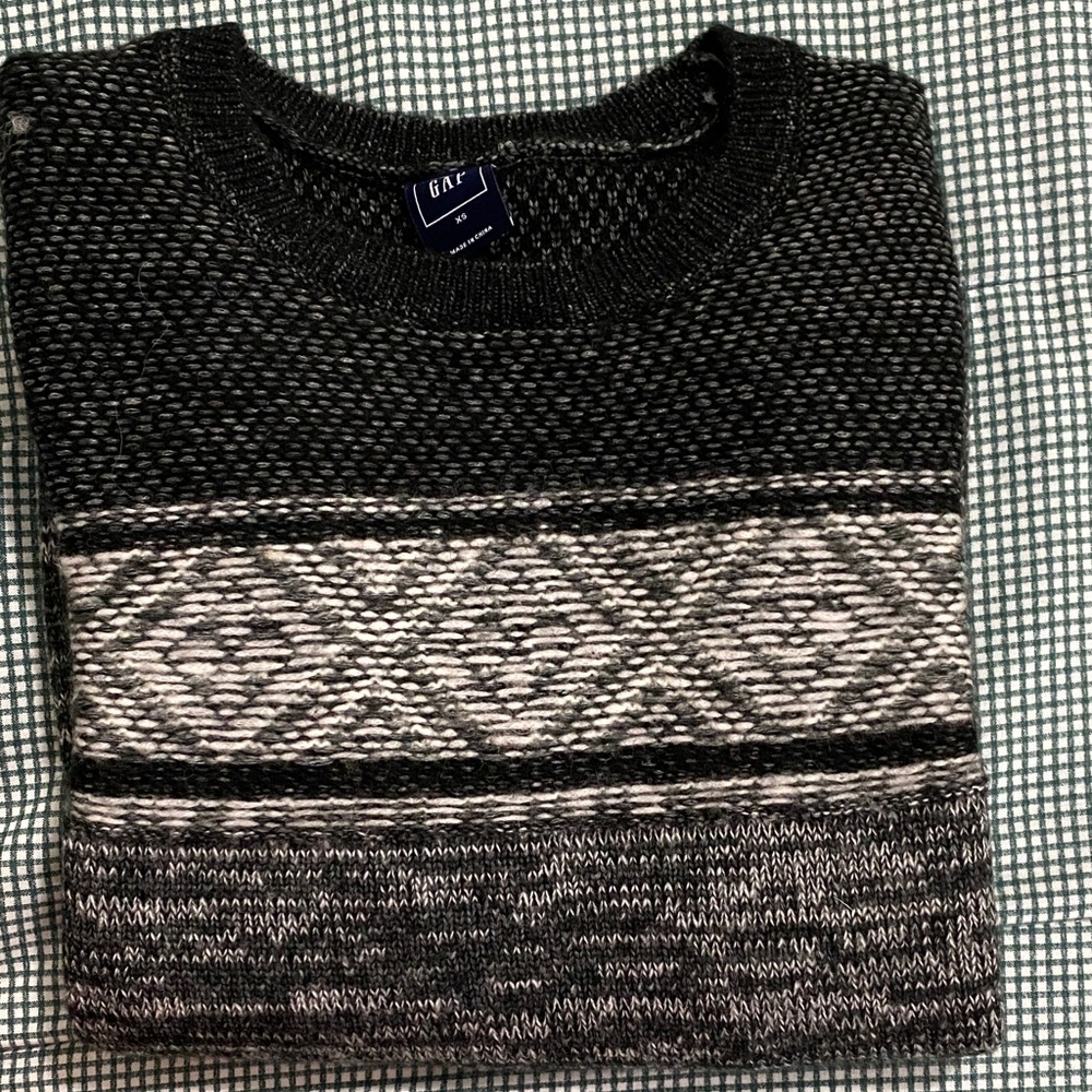 GAP Charcoal and Light Gray Crewneck Sweater